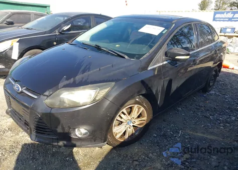 2012 Ford Focus Sel z USA, uszkodzony, nr VIN 1FAHP3H23CL156242